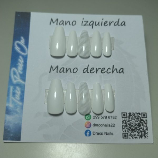 M - Nieve Humeante