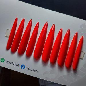 L - Lips Red