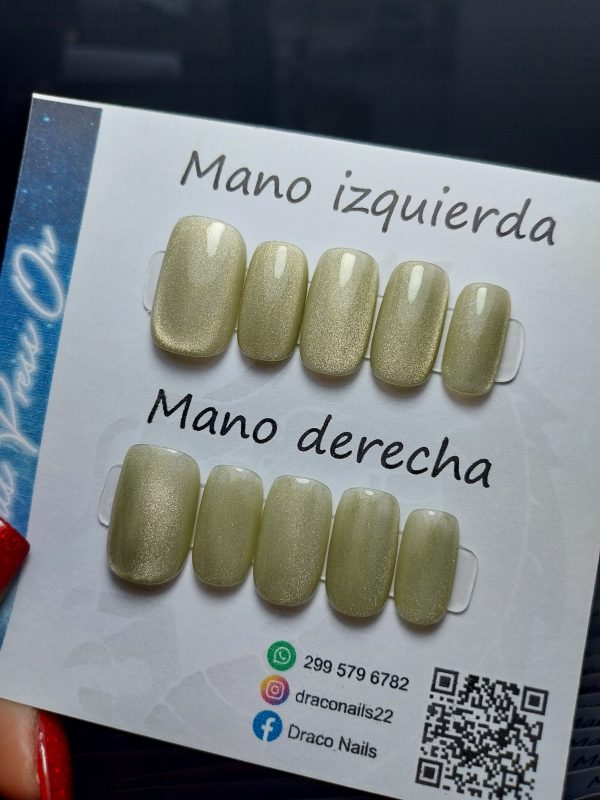 L - Gold